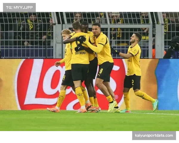 半场战报:比利亚雷亚尔1-1赫塔菲,两队均在对方肋部区域获得多次射门机会 半场战报:比利亚雷亚尔1-1赫塔菲,两队均在对方肋部区域获得多次射门机会