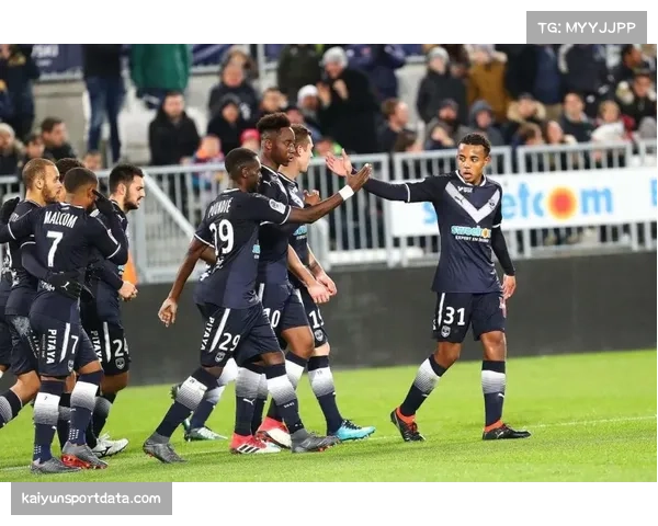 青训动态:克莱蒙梯队引入新型运动科学监测设备。 青训动态:克莱蒙梯队引入新型运动科学监测设备。